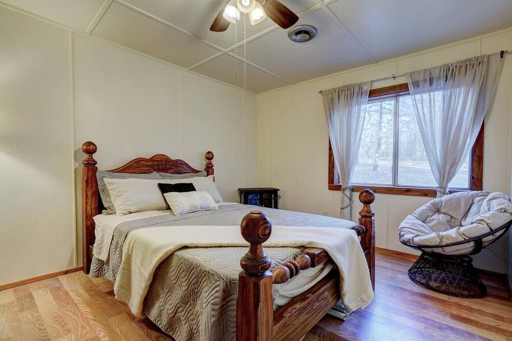 Photo of Bedroom in Cleveland County