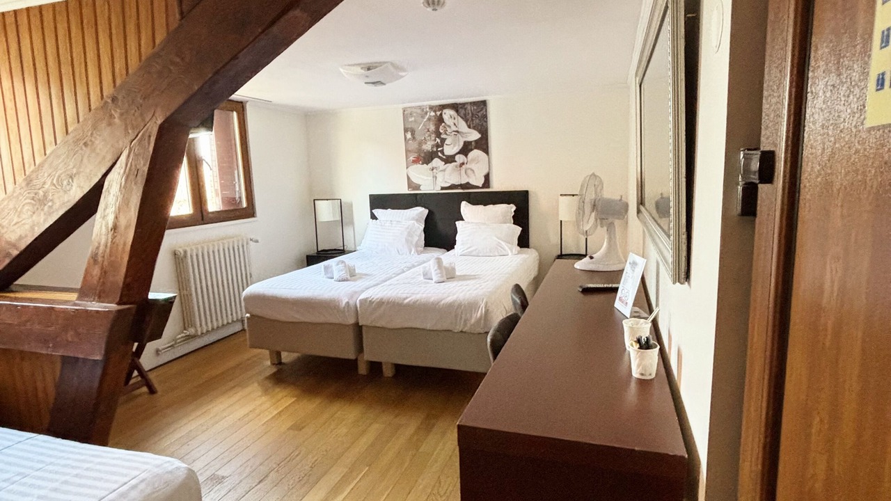 Photo of Bedroom in Divonne-les-Bains