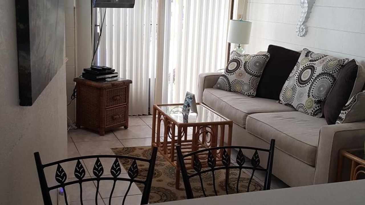 Photo of Livingroom in Pass-a-Grille