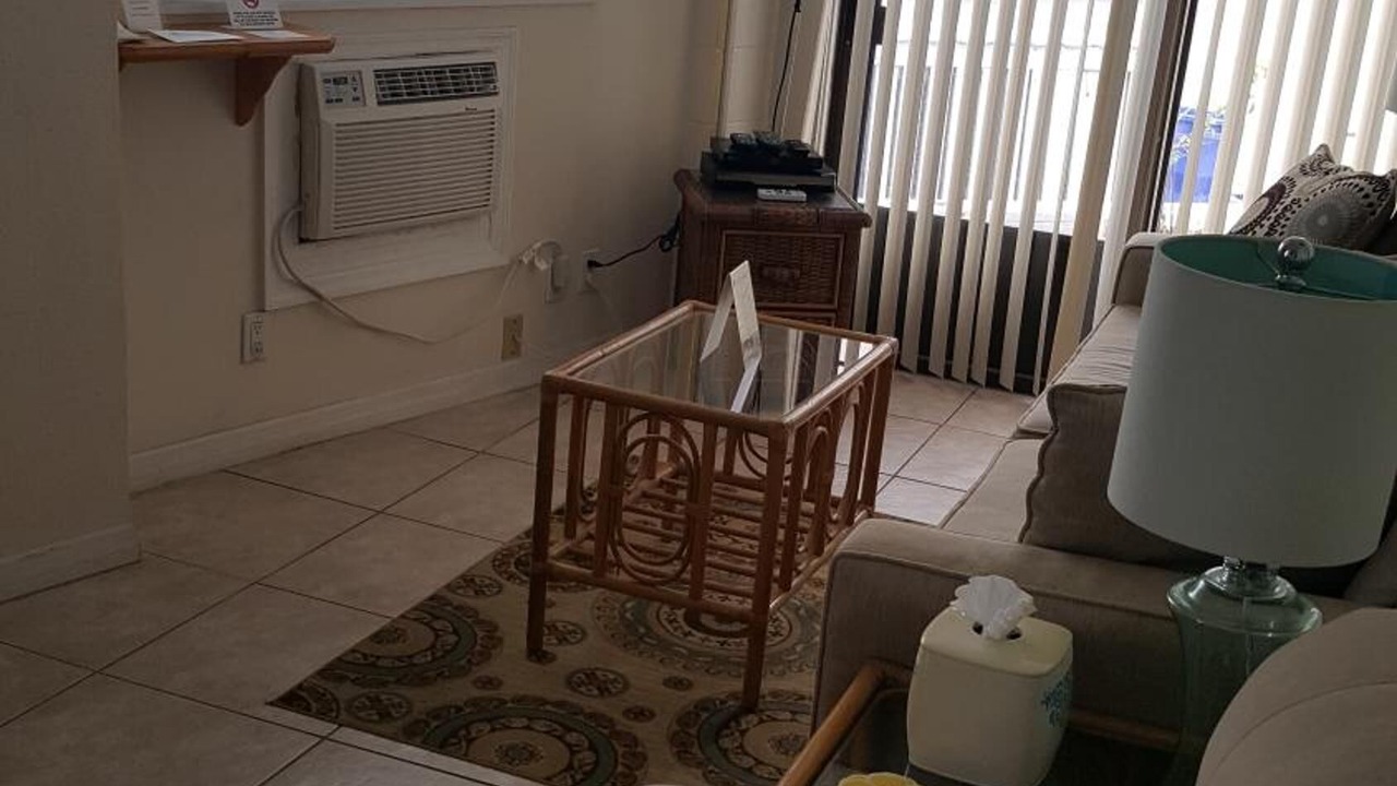 Photo of Livingroom in Pass-a-Grille