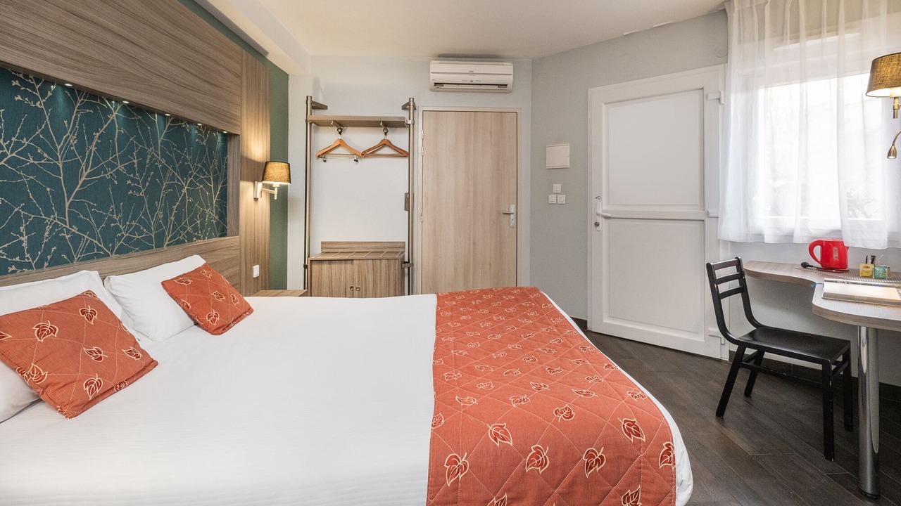 Photo of Bedroom in Arbouans