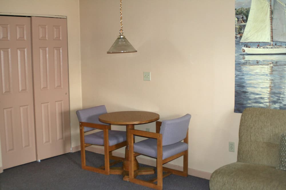 Photo of Livingroom in Salem