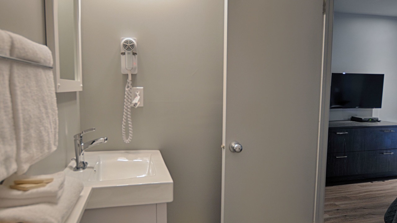 Photo of Bathroom in Fabreville