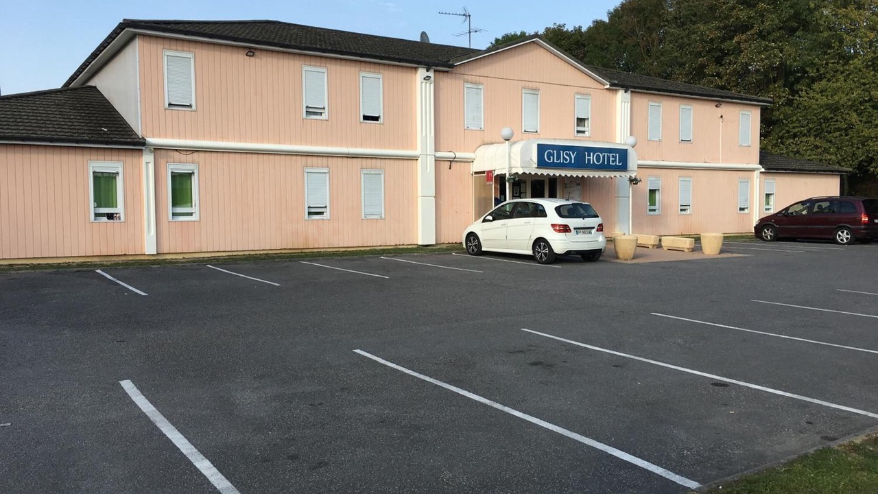 Photo of Others in Glisy