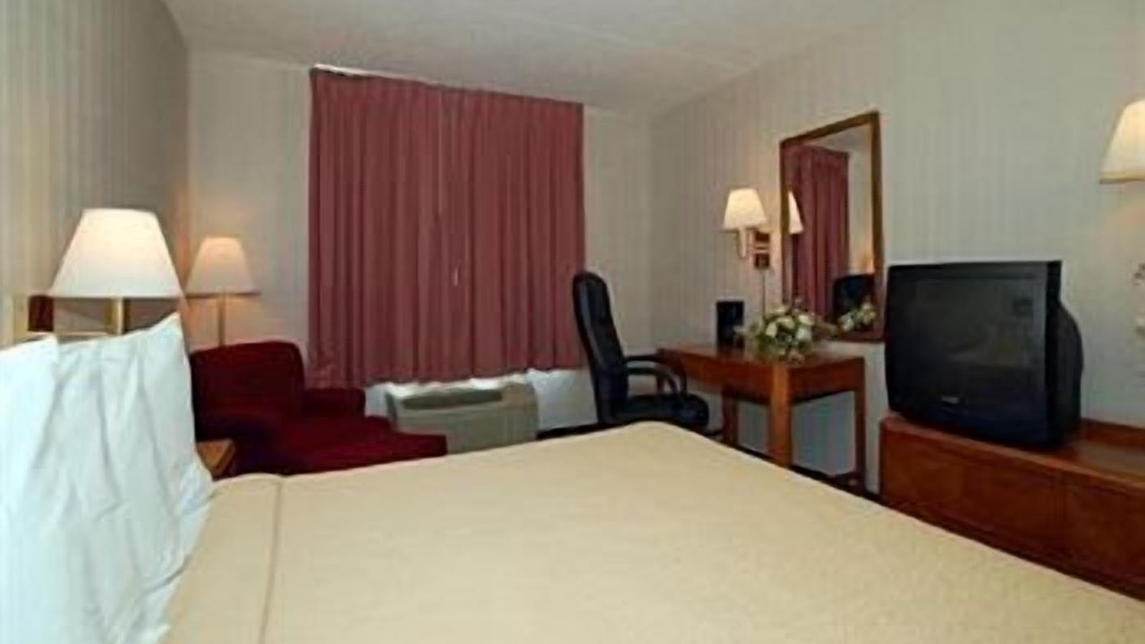 Photo of Bedroom in Town of Sharon