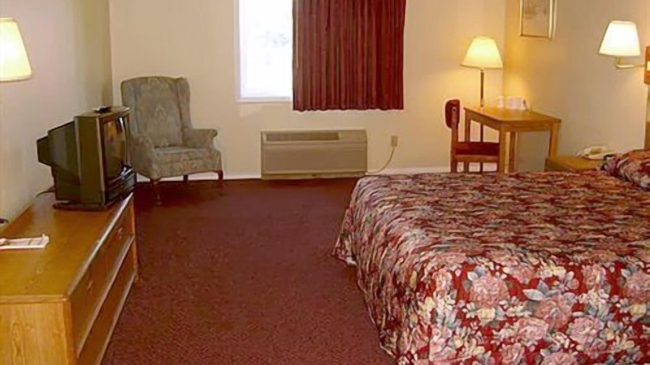 Photo of Bedroom in Town of Sharon