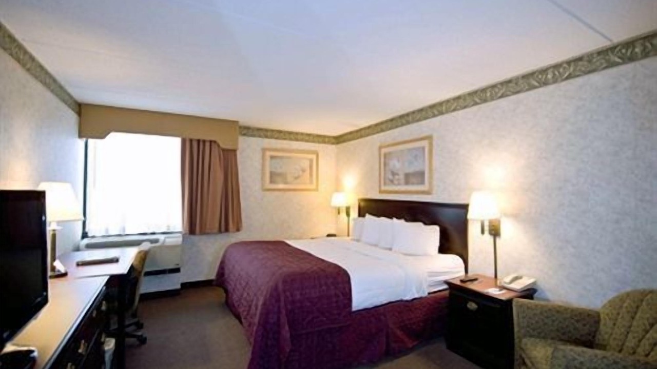 Photo of Bedroom in Town of Sharon