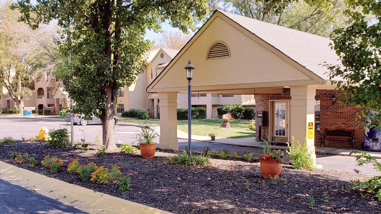 Photo of Outdoor in Lansing