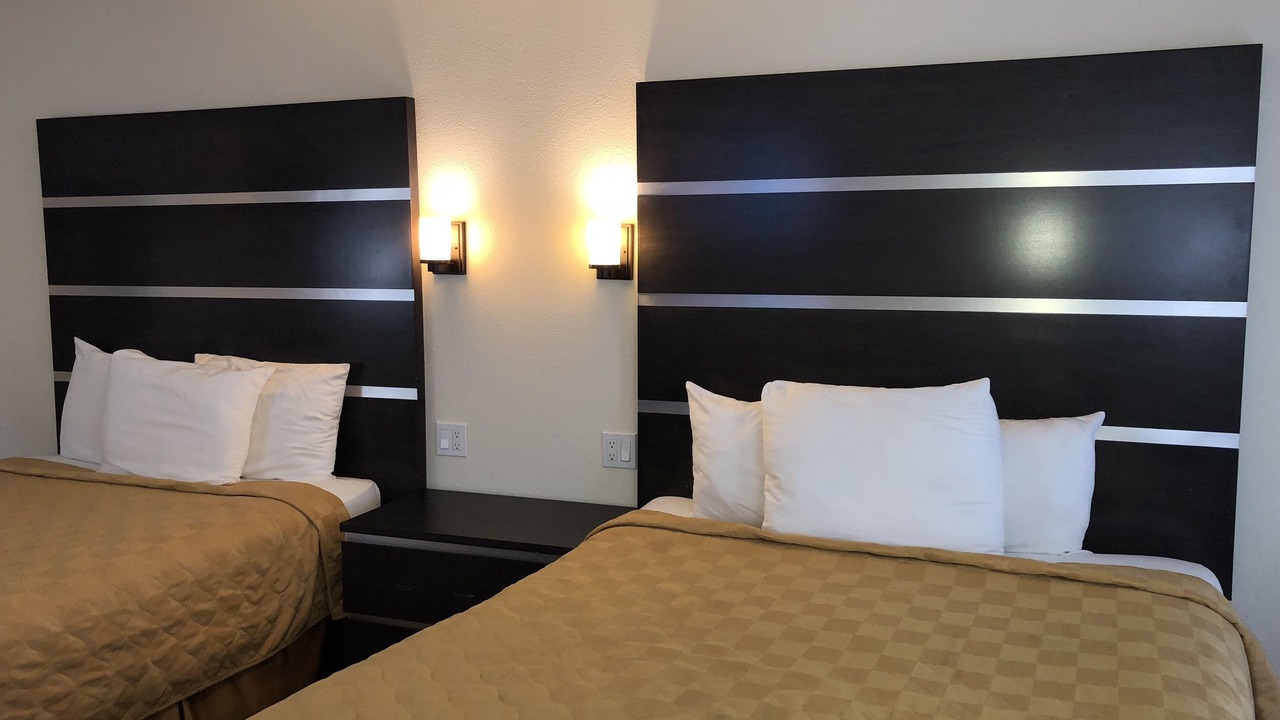 Photo of Bedroom in Lakeside Park