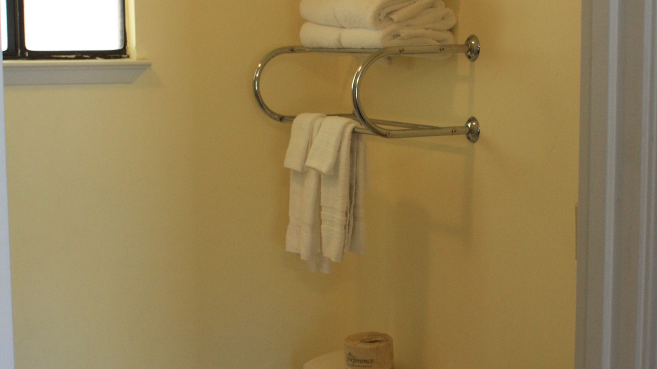Photo of Bathroom in Apple Hill