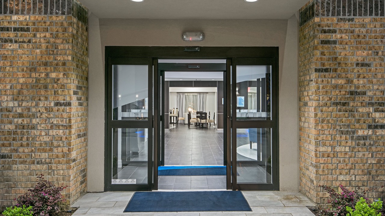 Photo of Outdoor in Greater Greenspoint