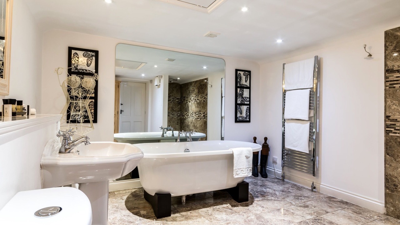 Photo of Bathroom in Elton