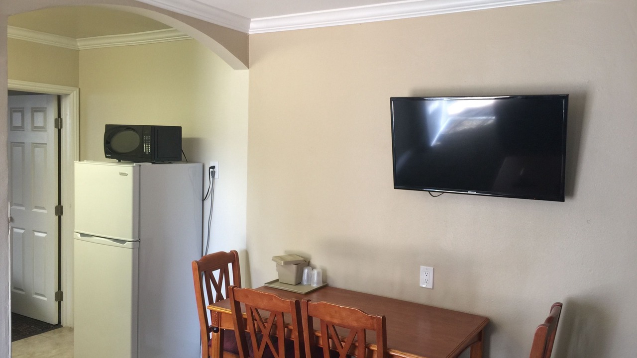 Photo of Livingroom in North Redondo