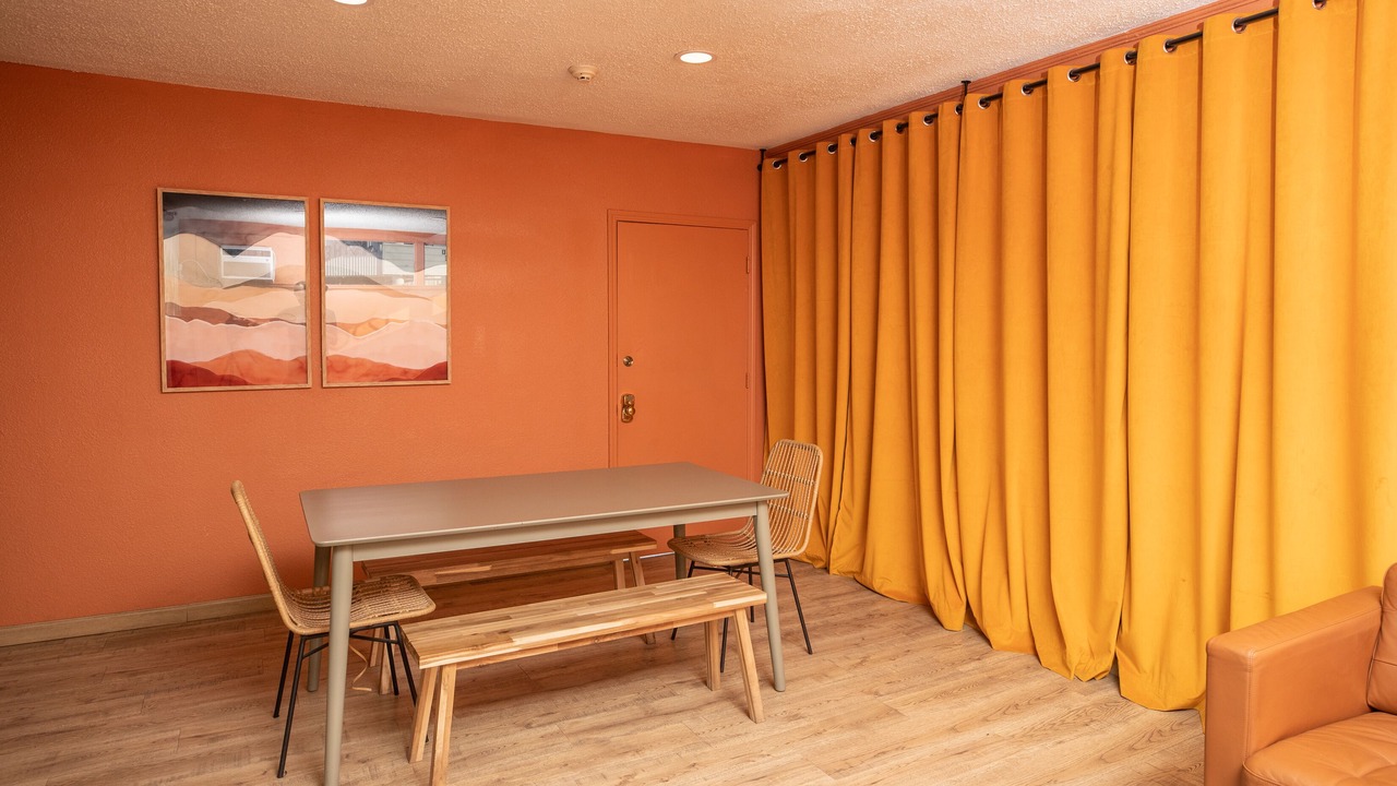 Photo of Livingroom in Gateway District