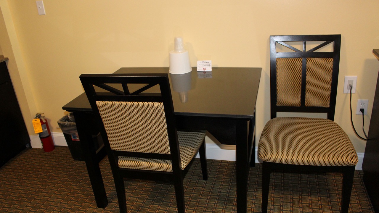 Photo of Livingroom in Yorktown