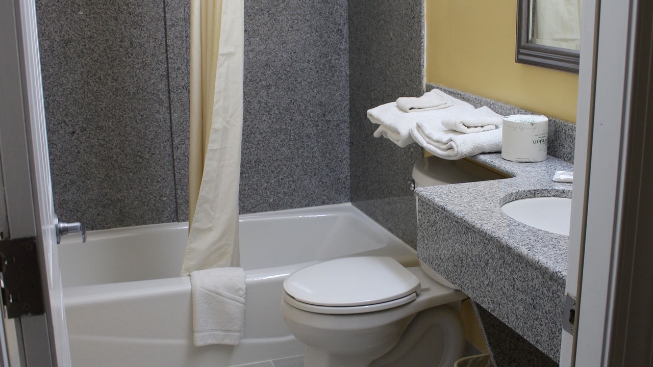 Photo of Bathroom in Yorktown
