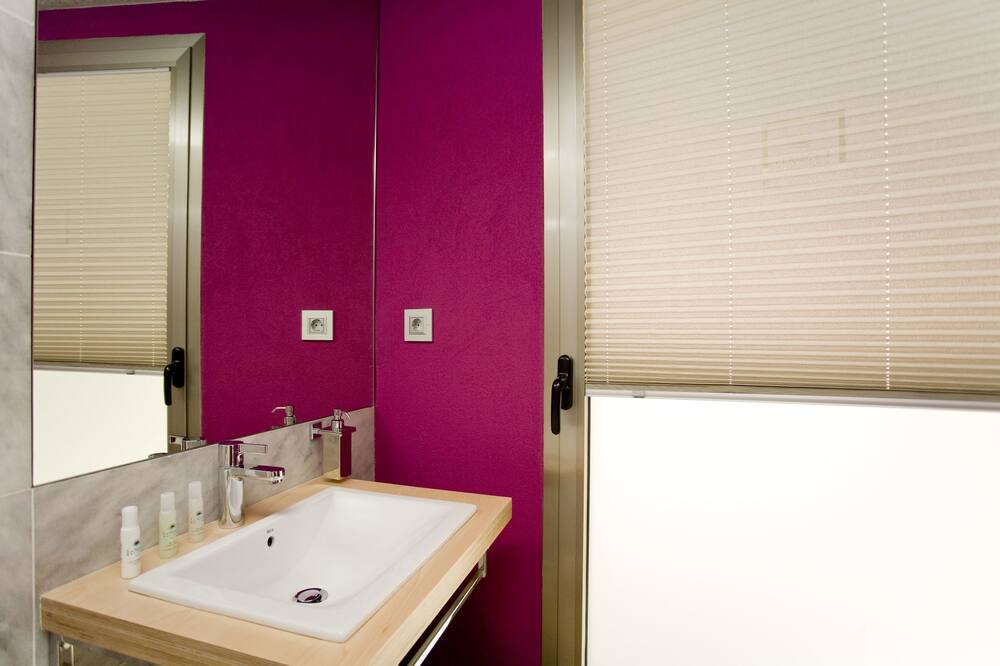 Photo of Bedroom in Campdevanol