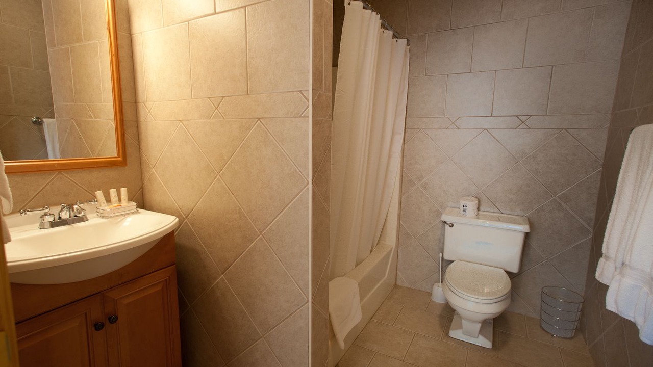 Photo of Bathroom in Claryville