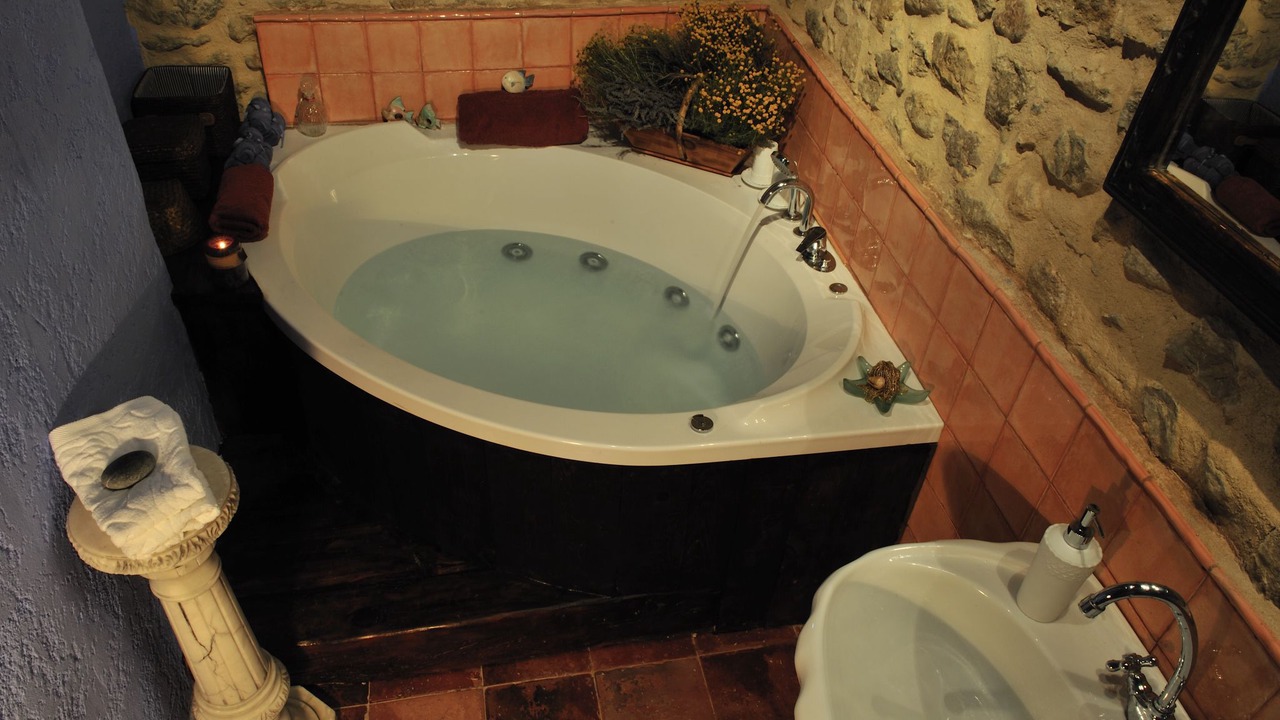 Photo of Bathroom in Mirambel