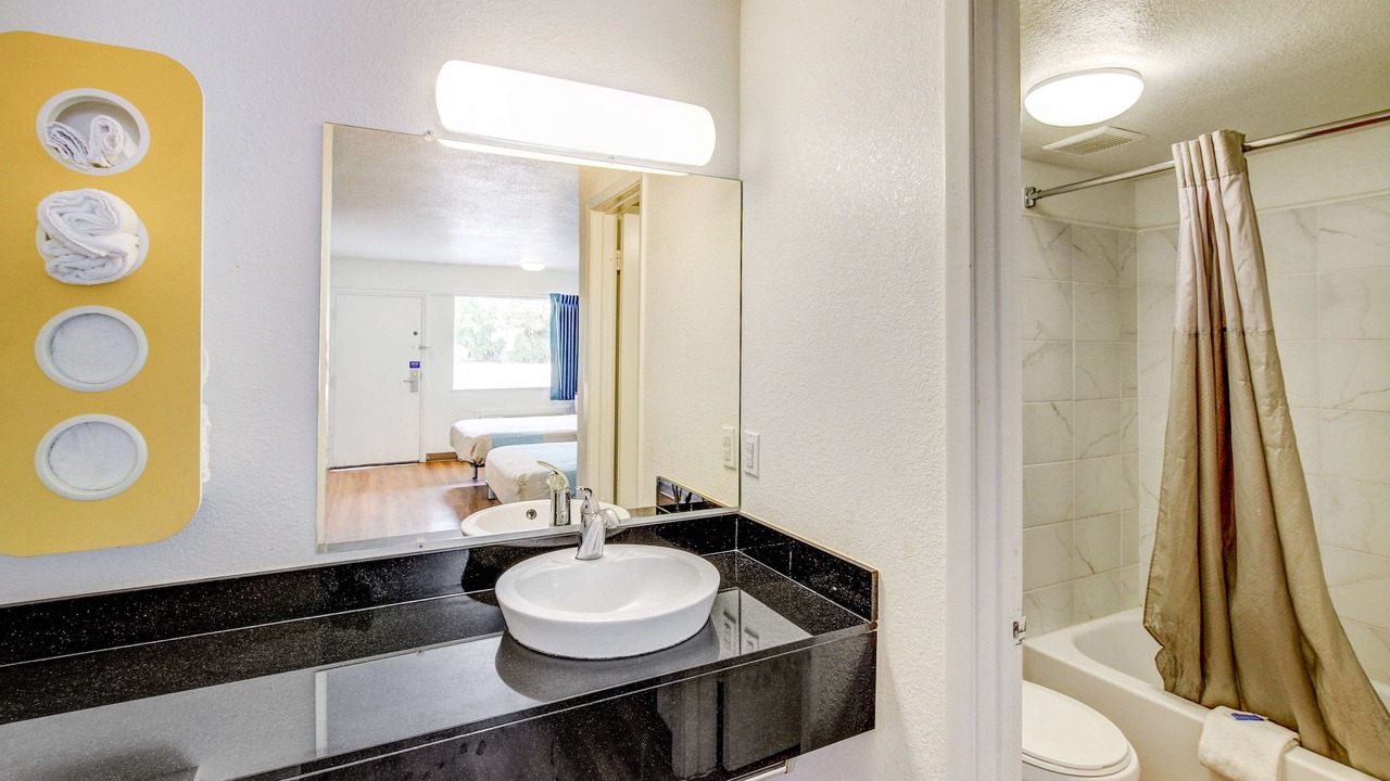 Photo of Bathroom in Lacy-Lakeview