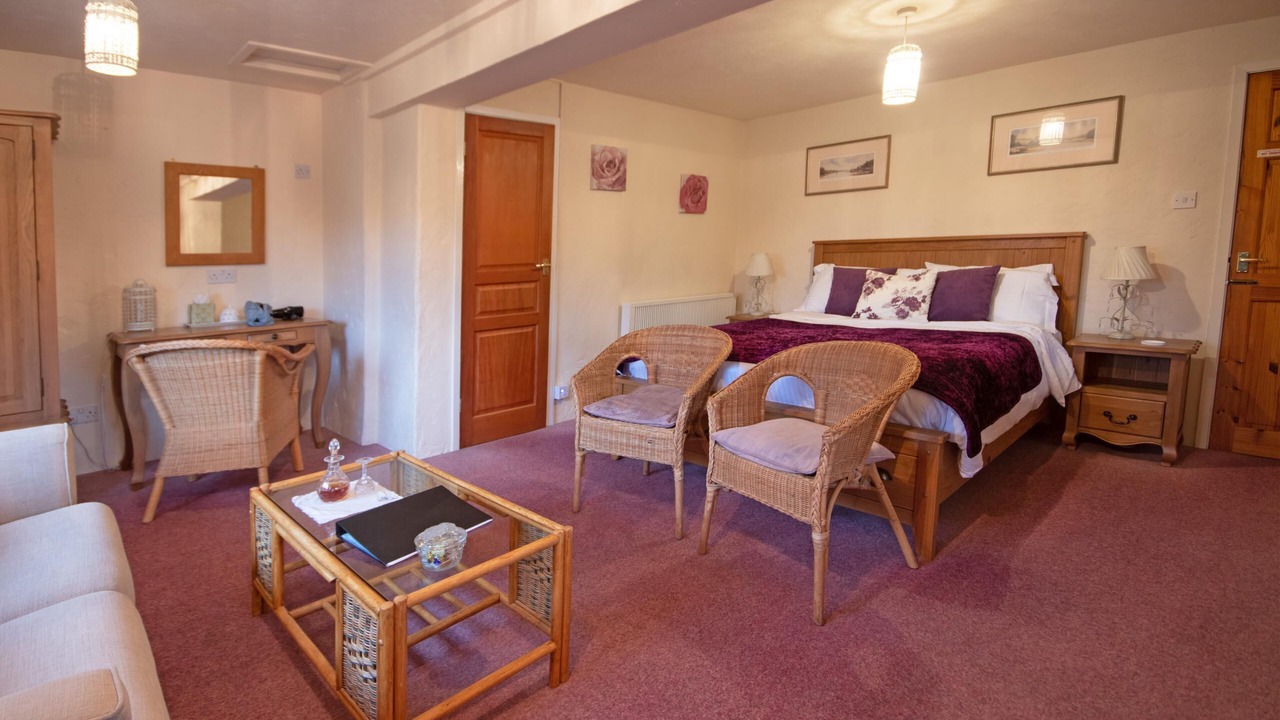 Photo of Bedroom in Barns Green