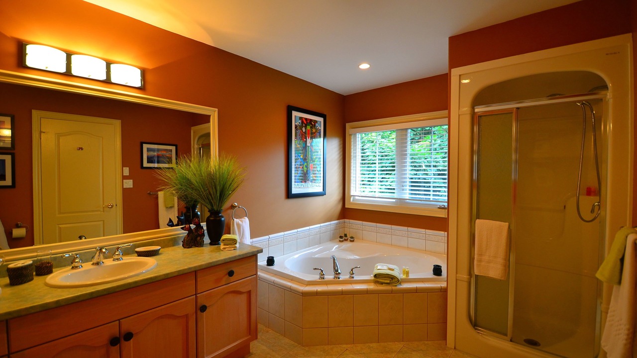 Photo of Bathroom in Historic Old Town