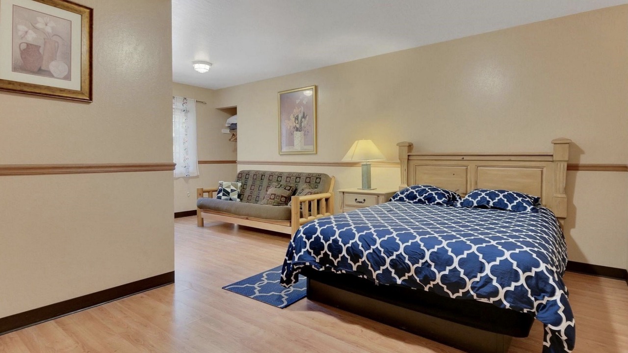 Photo of Outdoor in Strawberry