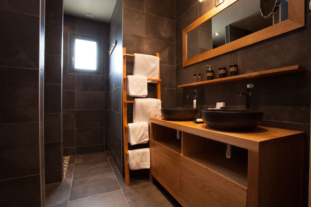 Photo of Bathroom in Faugeres