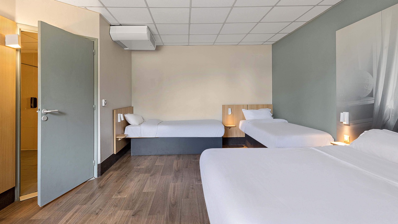 Photo of Bedroom in Saint-Etienne-du-Rouvray