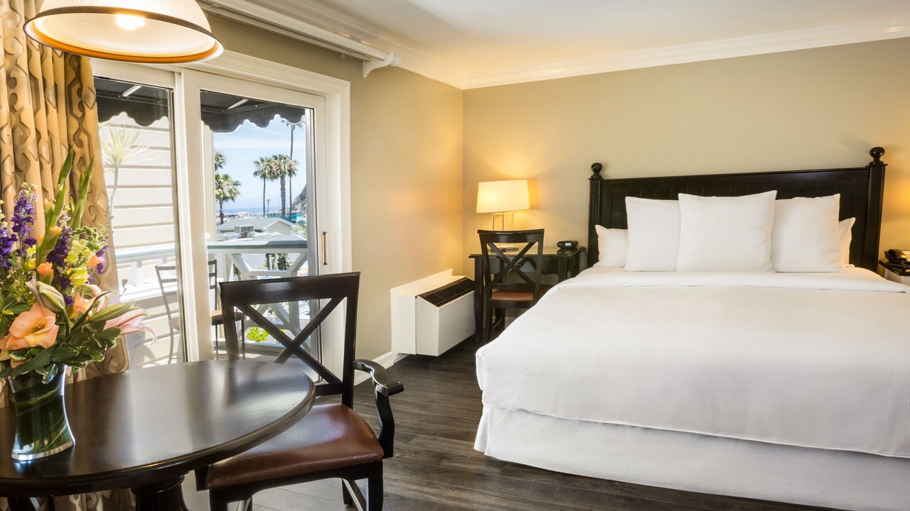 Photo of Bedroom in Avalon