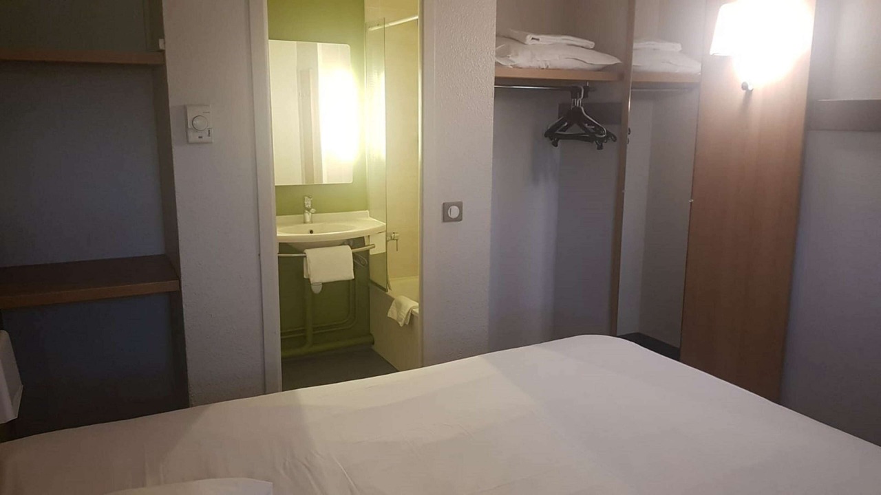 Photo of Bedroom in Chasseneuil-du-Poitou