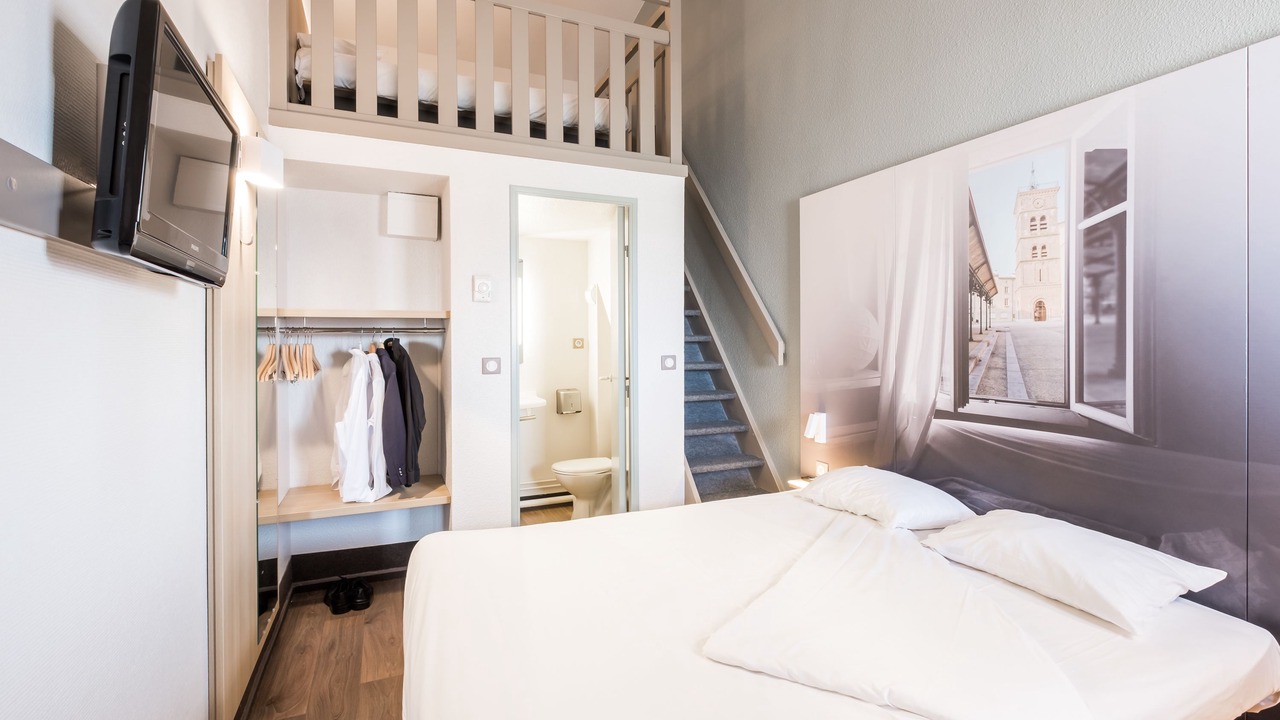Photo of Bedroom in Bourg-les-Valence
