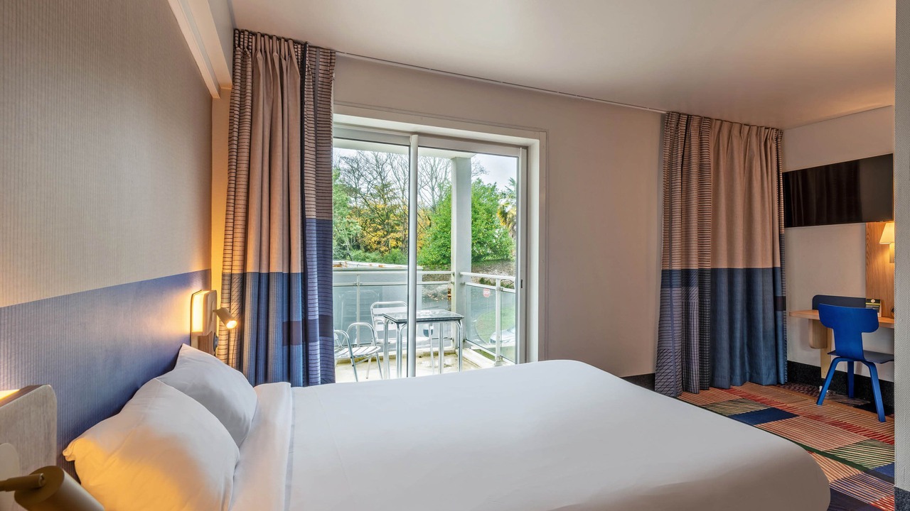 Photo of Bedroom in Saint-Marc