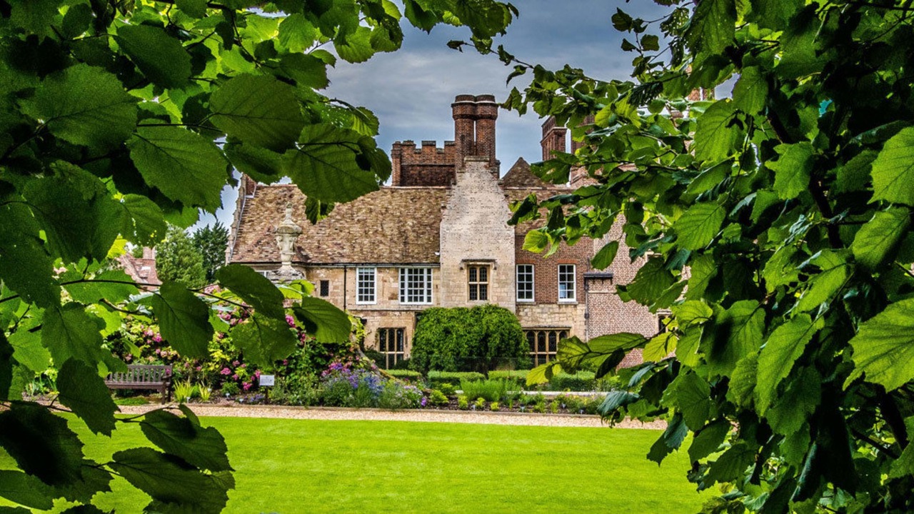 Photo of Buildings in Madingley
