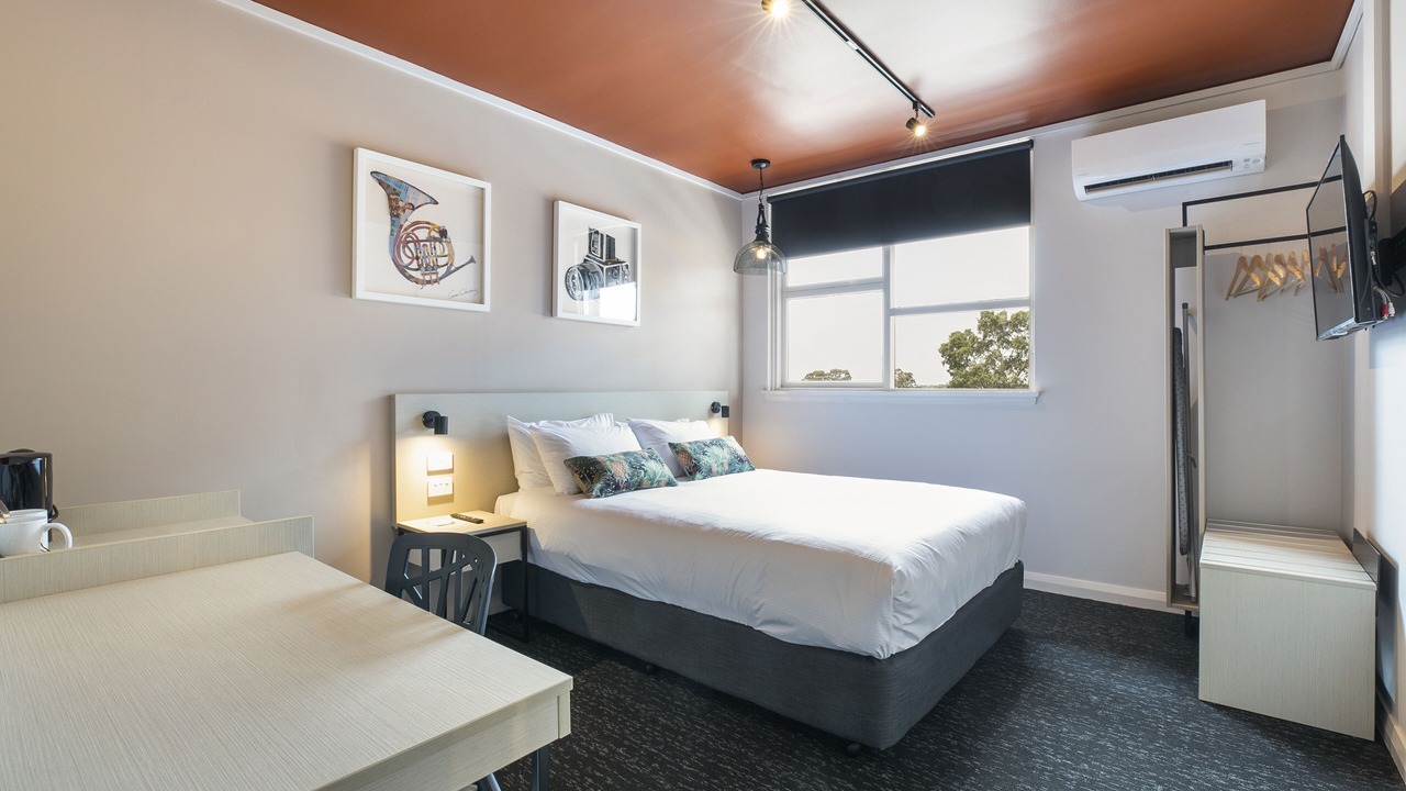 Photo of Bedroom in Fairfield Heights