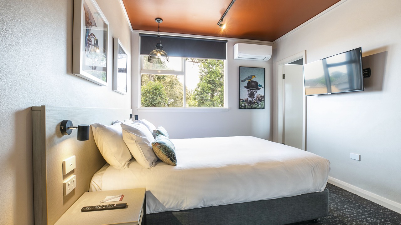 Photo of Bedroom in Fairfield Heights