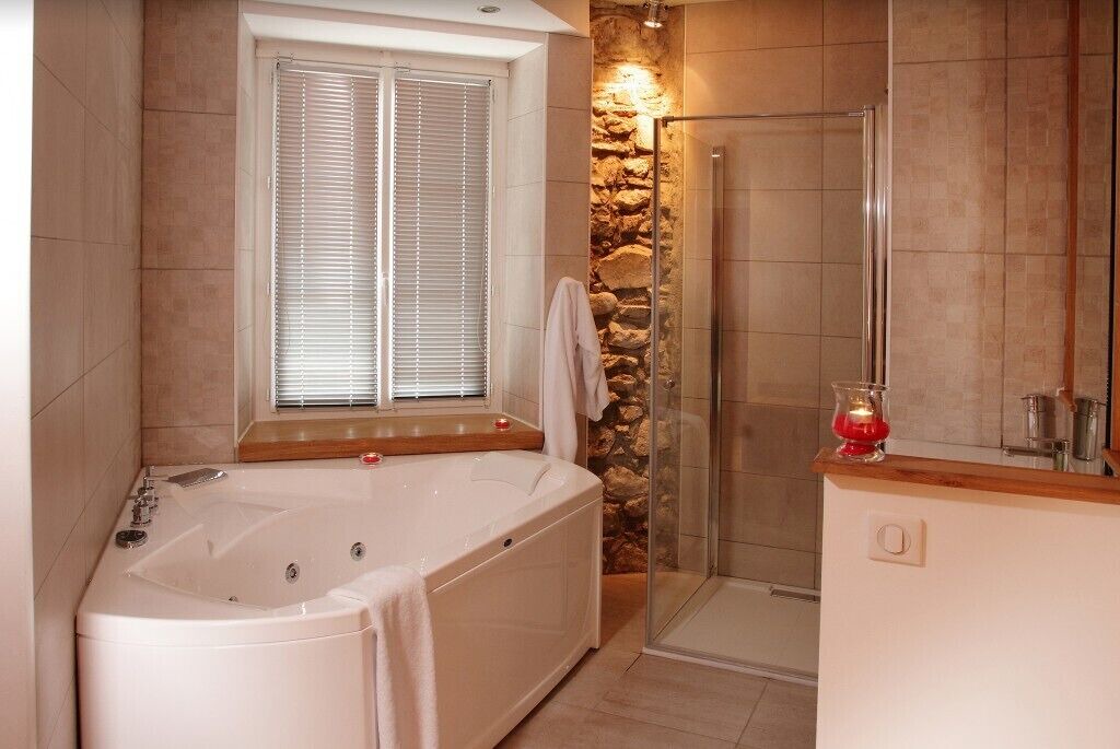 Photo of Bathroom in Tarascon-sur-Ariege