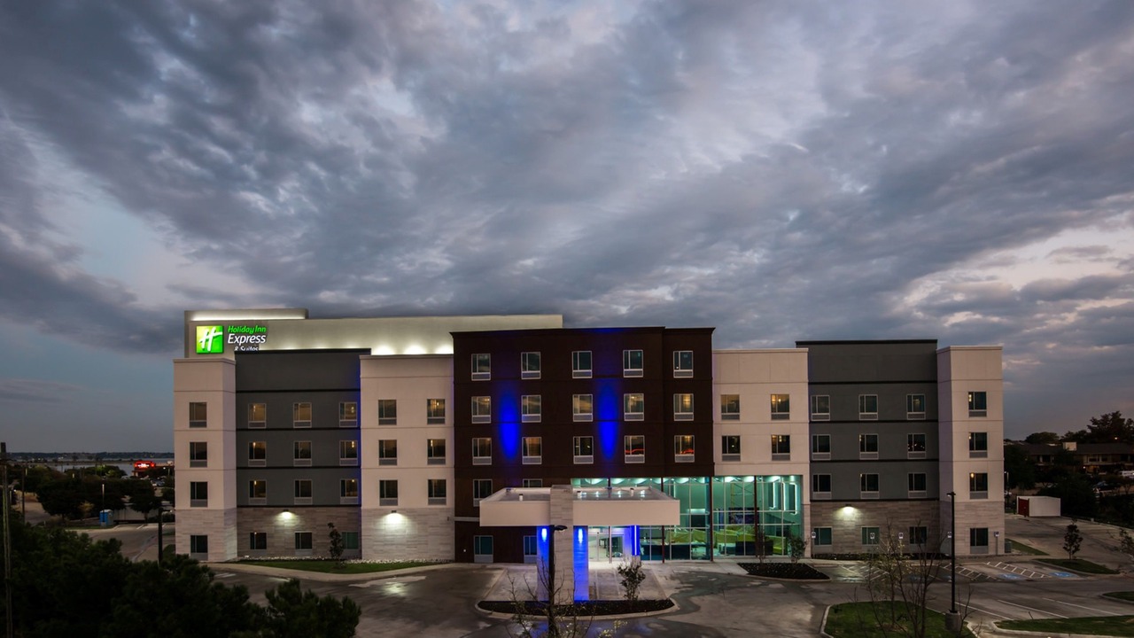 Photo of Buildings in Garland