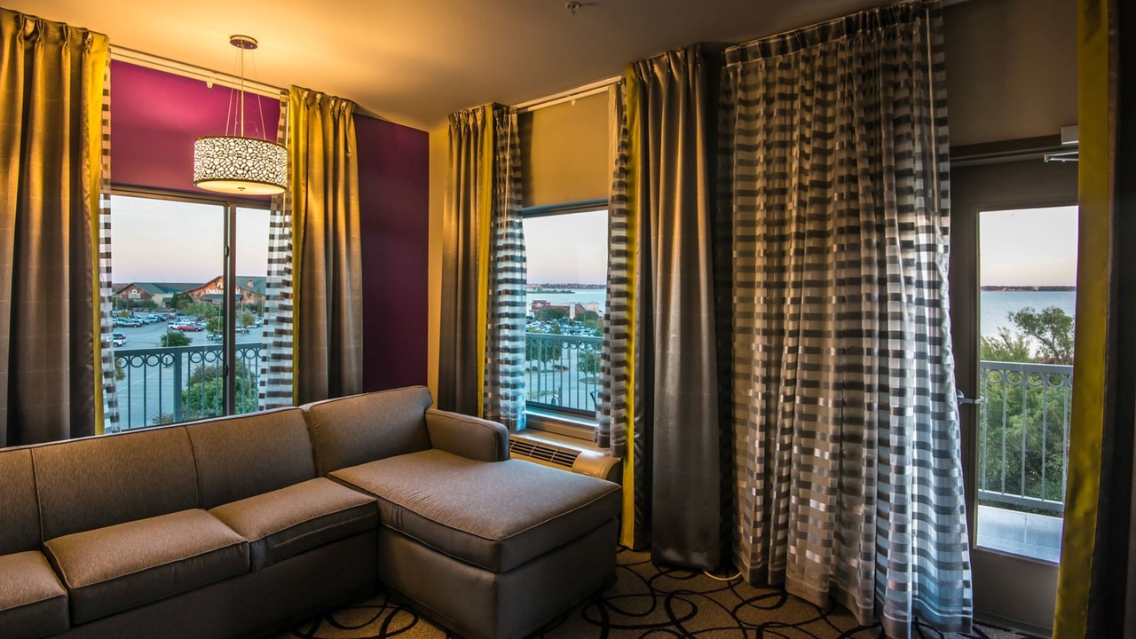Photo of Bedroom in Garland