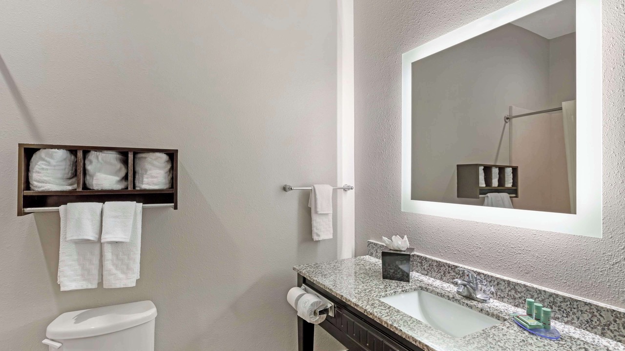 Photo of Bathroom in Vinton