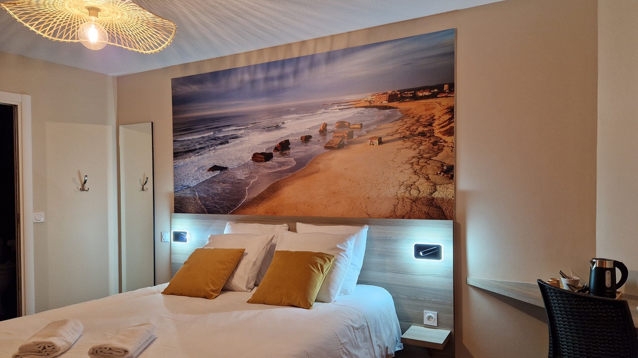 Photo of Bedroom in Port-en-Bessin-Huppain