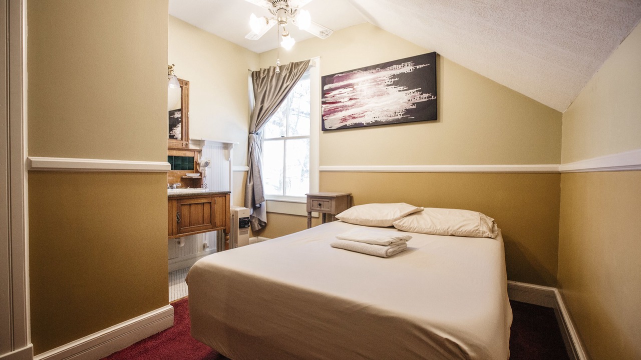 Photo of Bedroom in Bishop