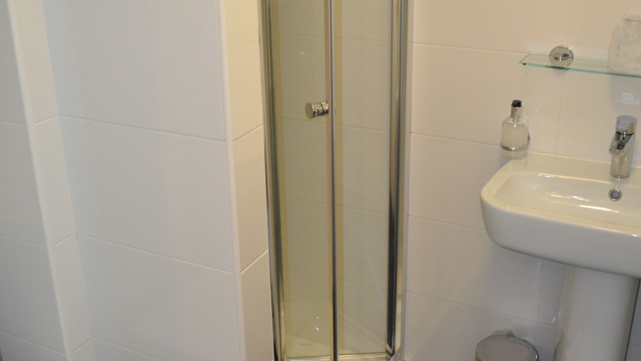 Photo of Bathroom in Glasgow Westend