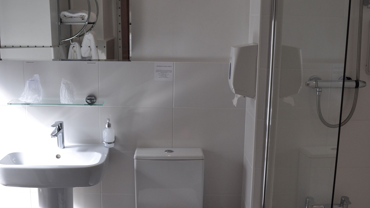 Photo of Bathroom in Glasgow Westend