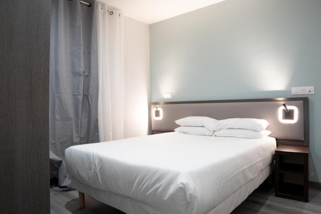 Photo of Bedroom in Issy-les-Moulineaux