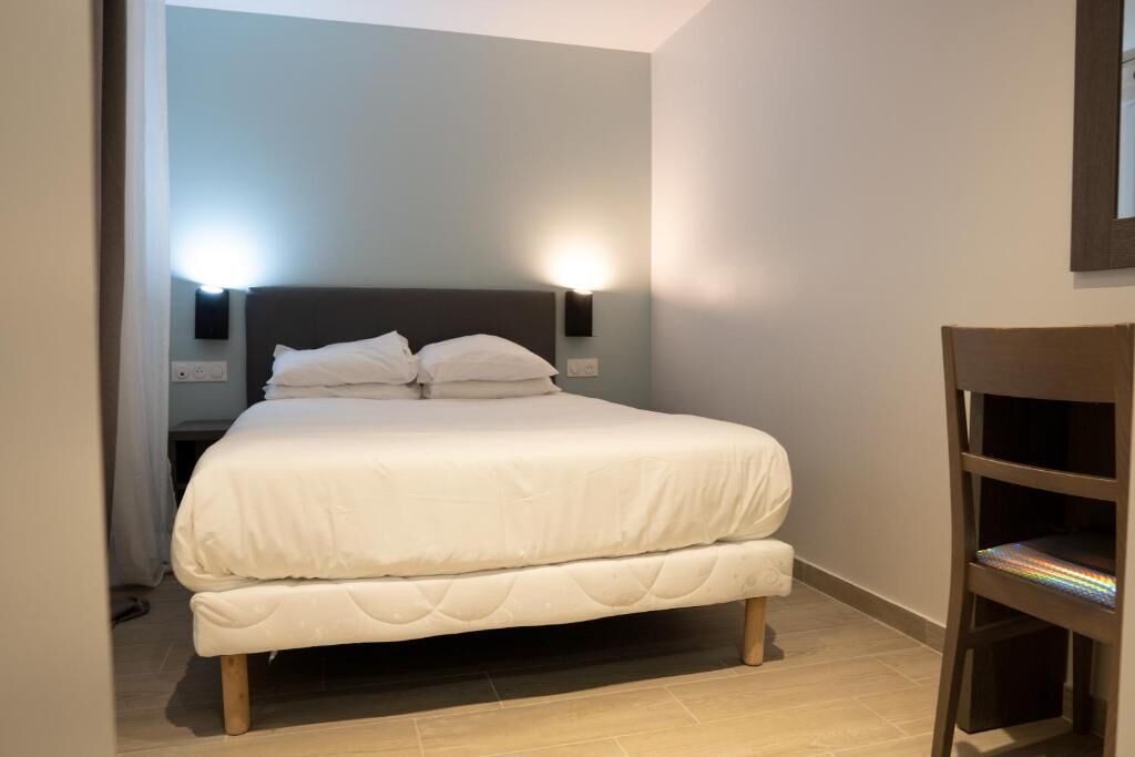 Photo of Bedroom in Issy-les-Moulineaux