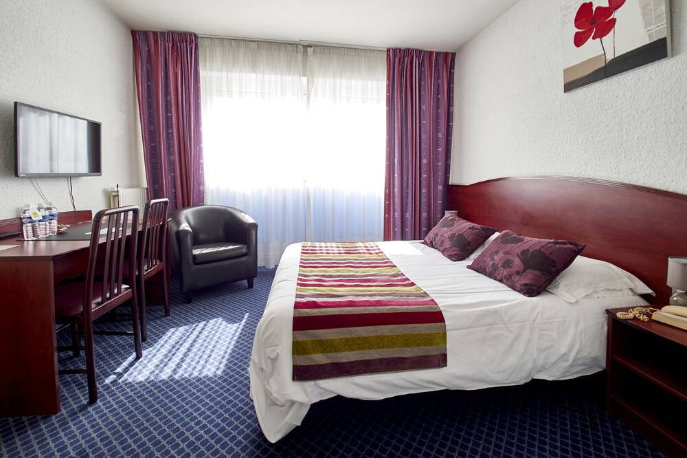 Photo of Bedroom in Morlaix