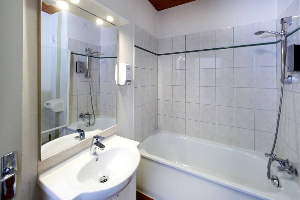 Photo of Bathroom in Morlaix