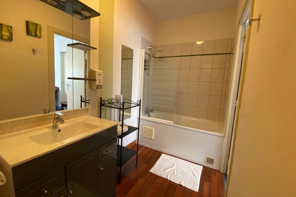 Photo of Bathroom in Morlaix
