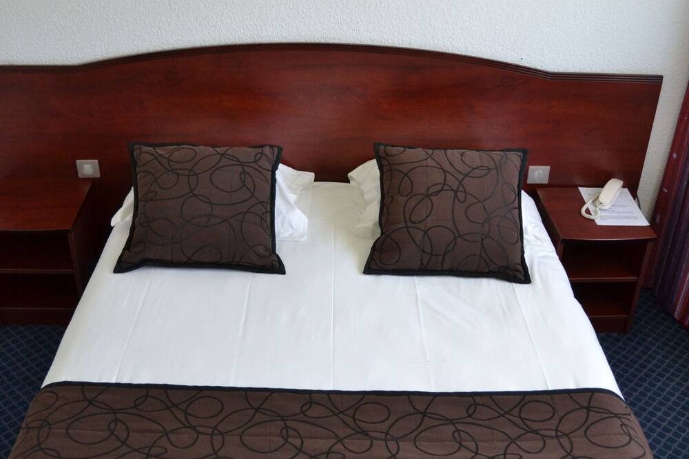 Photo of Bedroom in Morlaix